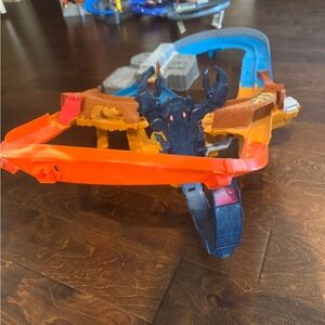 Hot Wheels Scorpion race track set